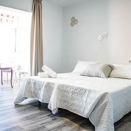 Acogedor Estudio En Centro 5m A Pie De La Playa * Nerja